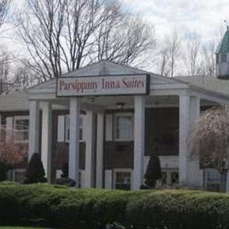 The Parsippany Inn And Suites Morris Plains ภายนอก รูปภาพ